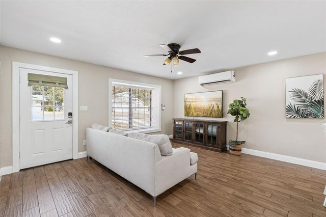 102 VINE STREET, Oviedo, FL 32765