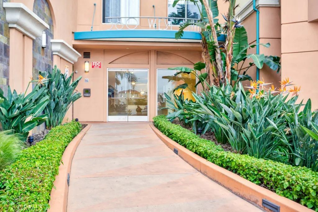 580 W Main 302, Alhambra, CA 91801