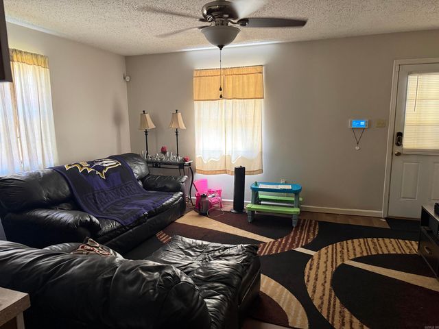 6504 S Mulberry Street, Pine Bluff, AR 71603