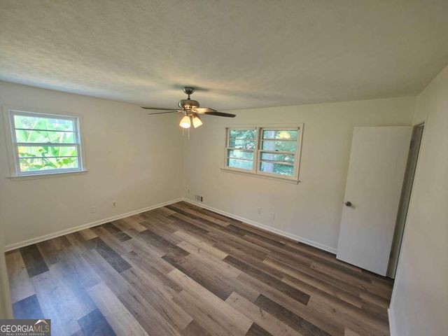 1296 Scenic Way SW, Lilburn, GA 30047