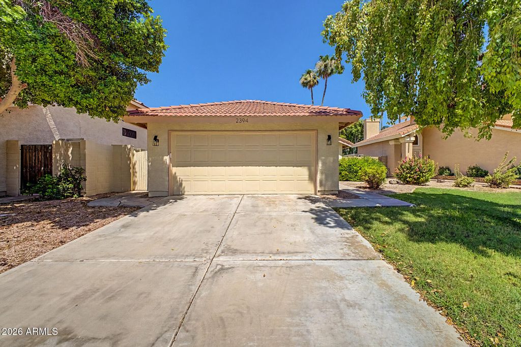 2394 W PARK Avenue, Chandler, AZ 85224 — exterior