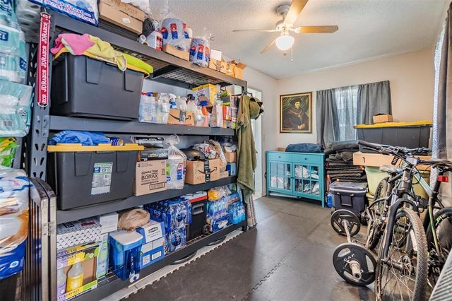 2808 W LAKE AVENUE, Tampa, FL 33607