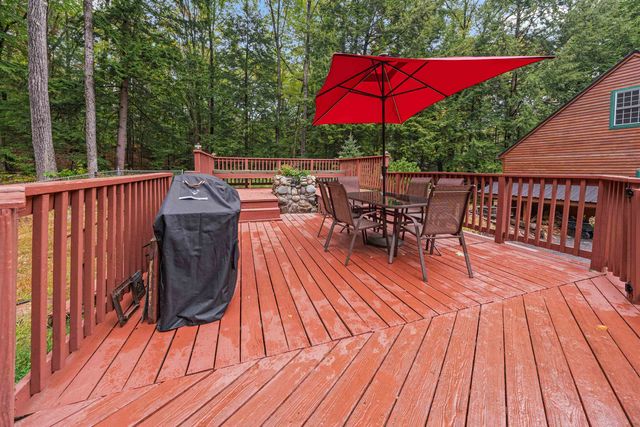 17 Centennial Drive, Webster, NH 03303