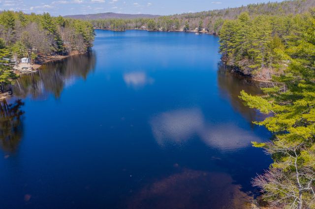17 Centennial Drive, Webster, NH 03303