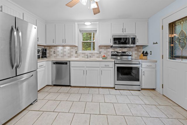 17 Centennial Drive, Webster, NH 03303