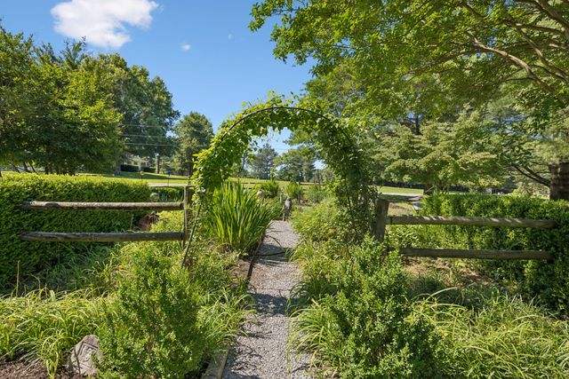 6521 Eudailey Covington Rd, College Grove, TN 37046