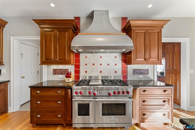 8 Cornerstone Court, Ridgefield, CT 06877