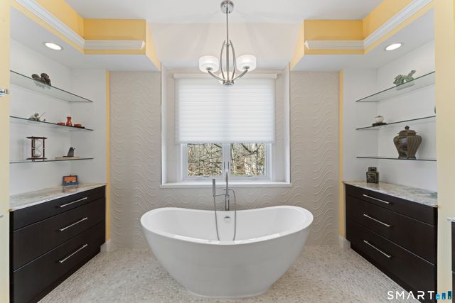 8 Cornerstone Court, Ridgefield, CT 06877