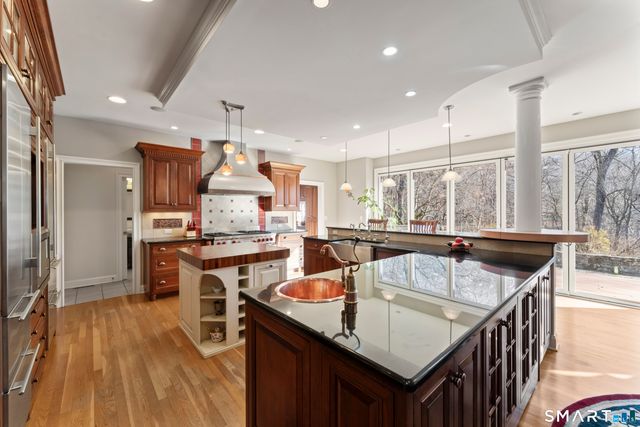 8 Cornerstone Court, Ridgefield, CT 06877