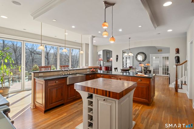 8 Cornerstone Court, Ridgefield, CT 06877