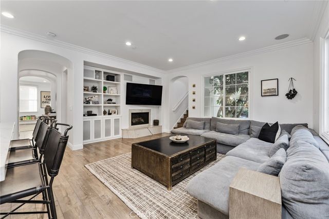 10 BOWER TREE, Irvine, CA 92603