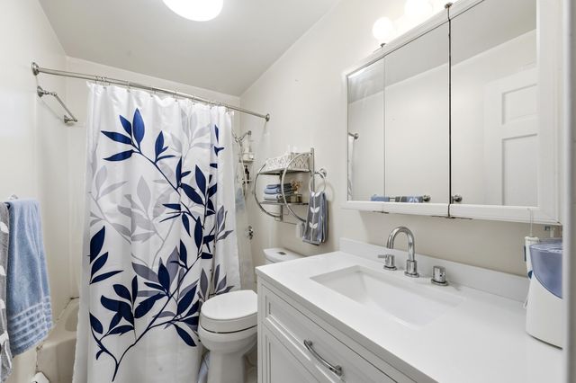 71 Warren Road, Townsend, MA 01469