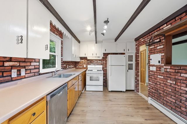 71 Warren Road, Townsend, MA 01469