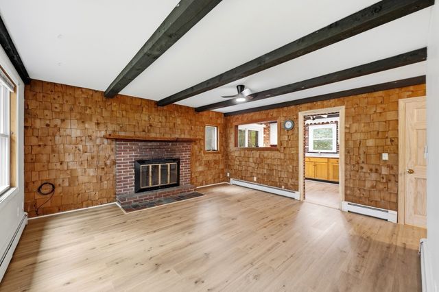 71 Warren Road, Townsend, MA 01469