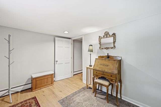 71 Warren Road, Townsend, MA 01469