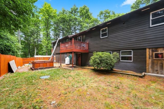 71 Warren Road, Townsend, MA 01469