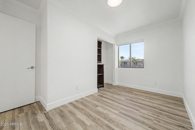 6727 W SAN MIGUEL Avenue, Glendale, AZ 85303