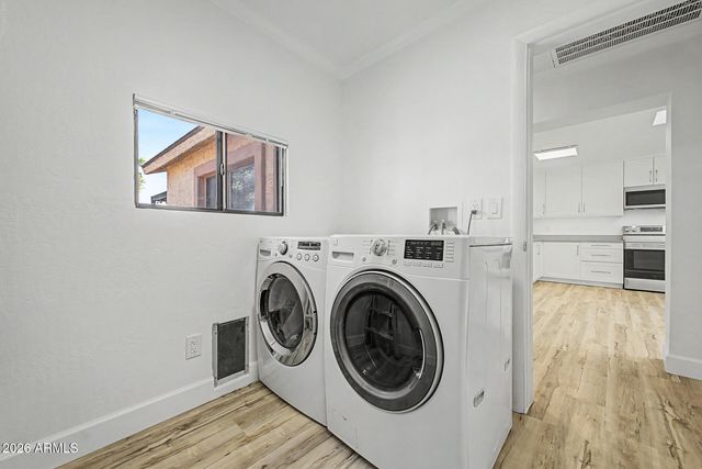 6727 W SAN MIGUEL Avenue, Glendale, AZ 85303