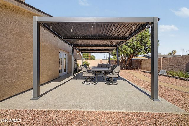 6727 W SAN MIGUEL Avenue, Glendale, AZ 85303