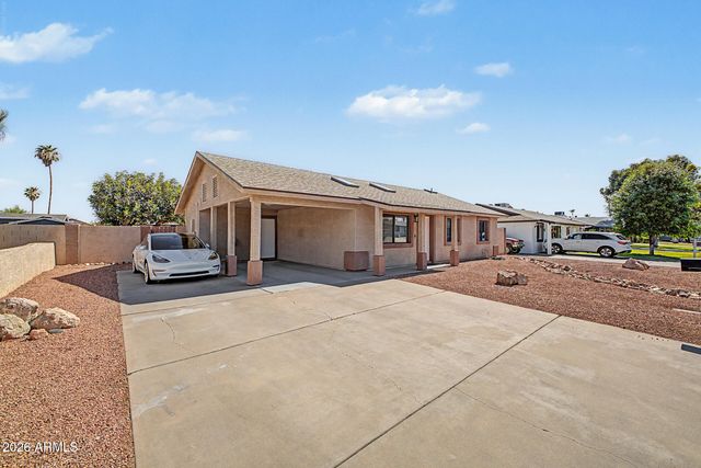 6727 W SAN MIGUEL Avenue, Glendale, AZ 85303