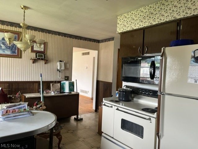 610 N Chester Street, New Cumberland, WV 26047