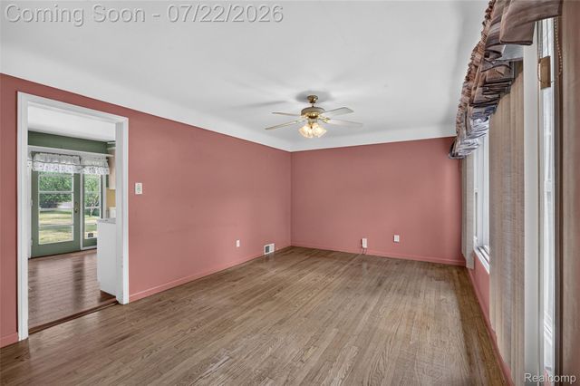28014 6 Mile Road, Livonia, MI 48152