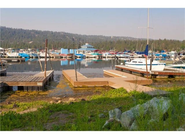 39697 Lake Drive, Big Bear, CA 92315