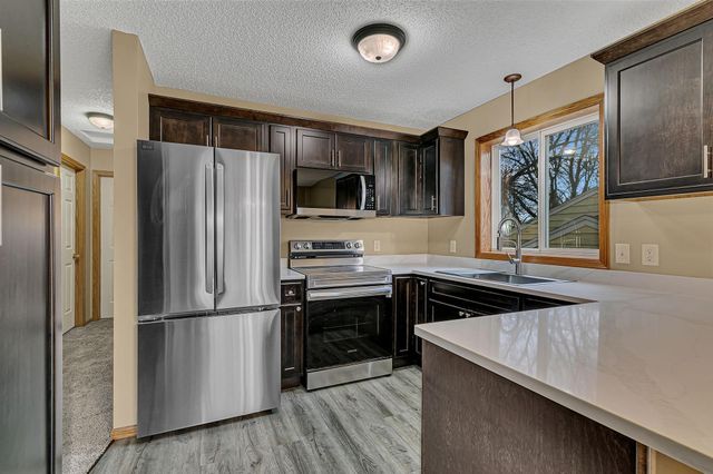 236 11th Avenue N, Waite Park, MN 56387