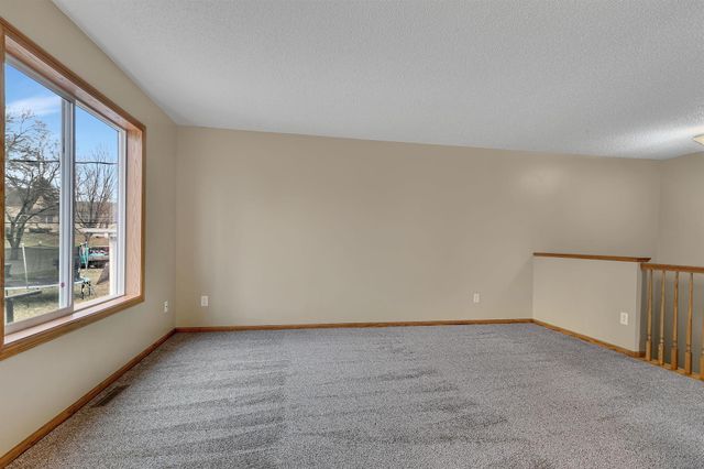 236 11th Avenue N, Waite Park, MN 56387