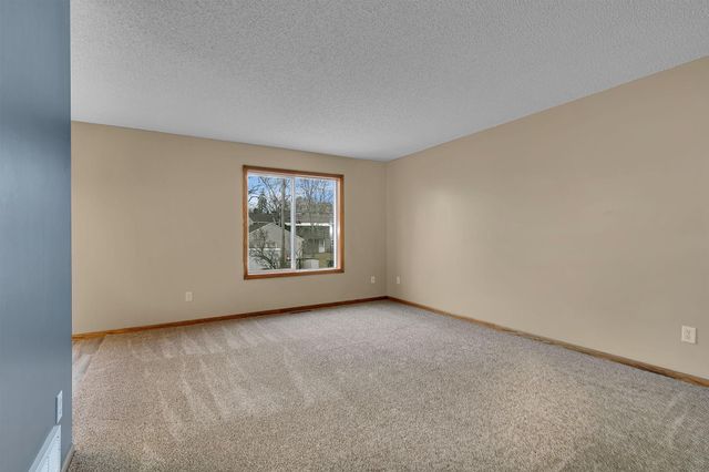 236 11th Avenue N, Waite Park, MN 56387