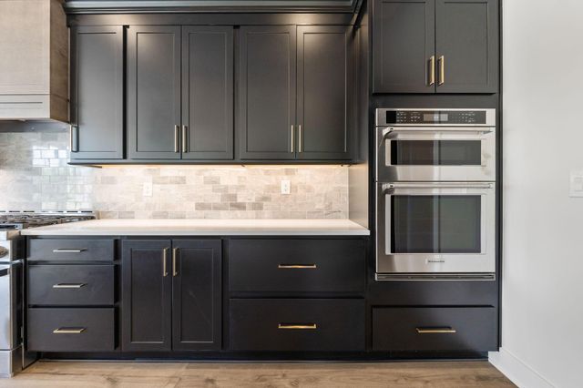 3175 Briarwood Lane, Lewis Center, OH 43035