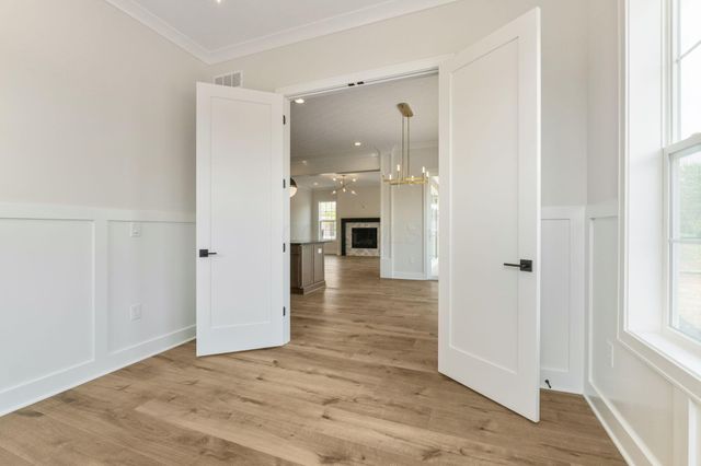 3175 Briarwood Lane, Lewis Center, OH 43035