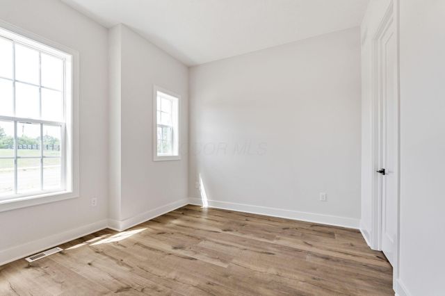 3175 Briarwood Lane, Lewis Center, OH 43035