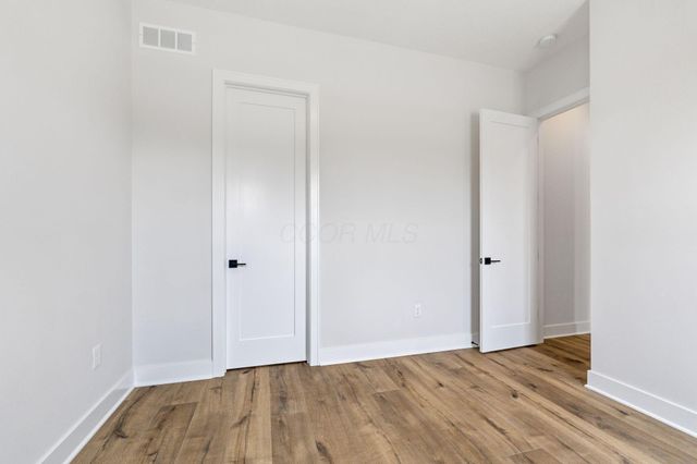 3175 Briarwood Lane, Lewis Center, OH 43035