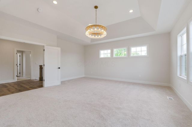 3175 Briarwood Lane, Lewis Center, OH 43035