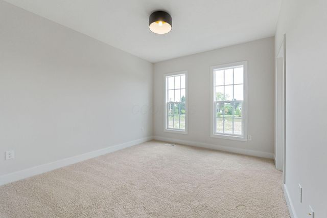 3175 Briarwood Lane, Lewis Center, OH 43035