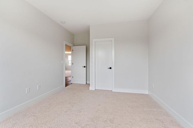 3175 Briarwood Lane, Lewis Center, OH 43035