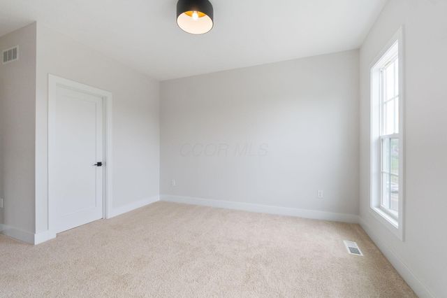 3175 Briarwood Lane, Lewis Center, OH 43035