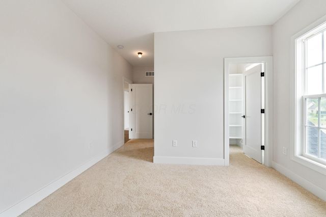 3175 Briarwood Lane, Lewis Center, OH 43035