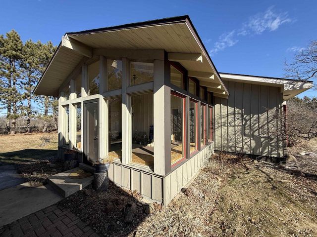 E11616 N Reedsburg Road, Baraboo, WI 53913