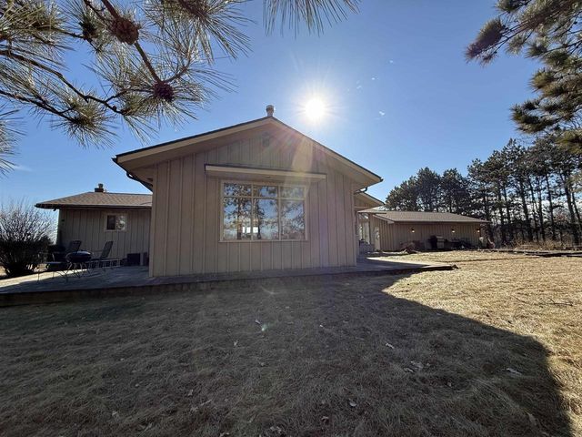 E11616 N Reedsburg Road, Baraboo, WI 53913