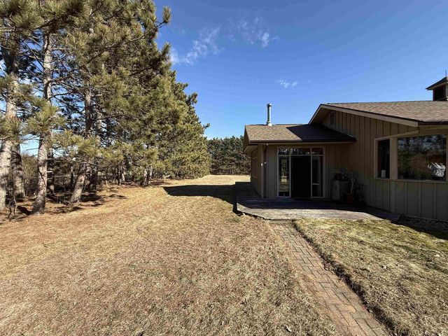 E11616 N Reedsburg Road, Baraboo, WI 53913