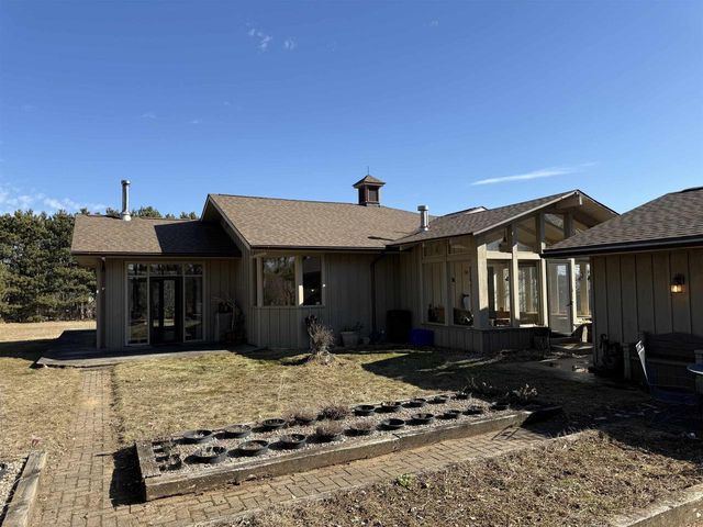 E11616 N Reedsburg Road, Baraboo, WI 53913