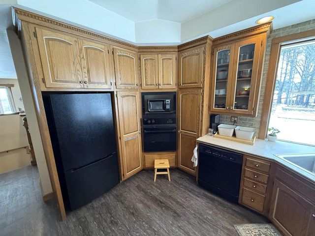 E11616 N Reedsburg Road, Baraboo, WI 53913