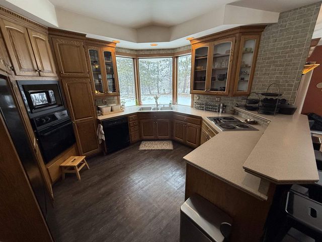 E11616 N Reedsburg Road, Baraboo, WI 53913