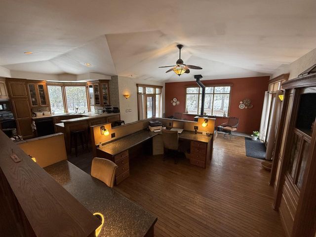 E11616 N Reedsburg Road, Baraboo, WI 53913