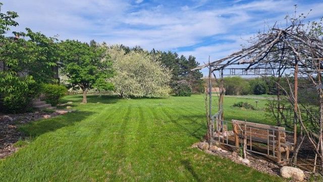 E11616 N Reedsburg Road, Baraboo, WI 53913