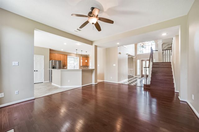 4406 Pleasant Trace Drive, Pasadena, TX 77059