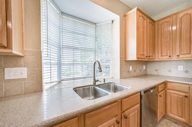 4406 Pleasant Trace Drive, Pasadena, TX 77059