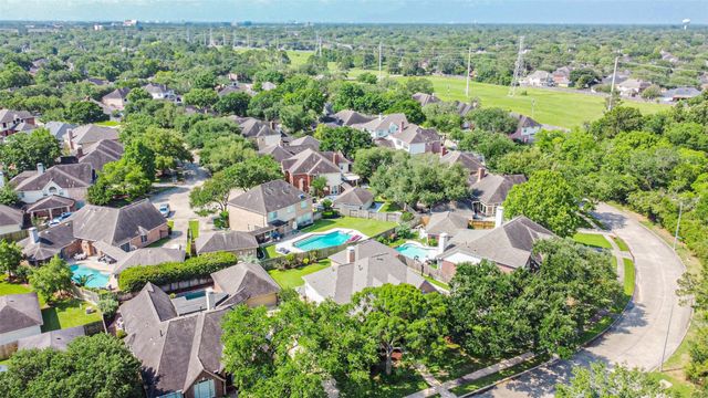 4406 Pleasant Trace Drive, Pasadena, TX 77059